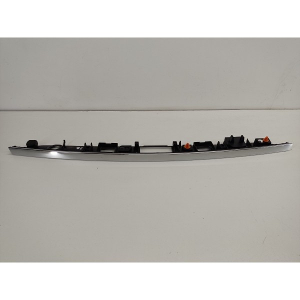 Friso Cromado Tampa Traseira Mercedes C250 2013