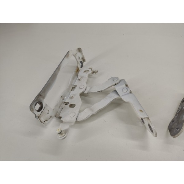 Dobradiça Capo Mercedes C250 2013