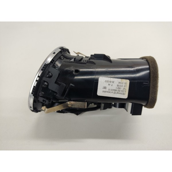 Difusor Ar Lado Direito Mercedes C250 2013 Detalhe