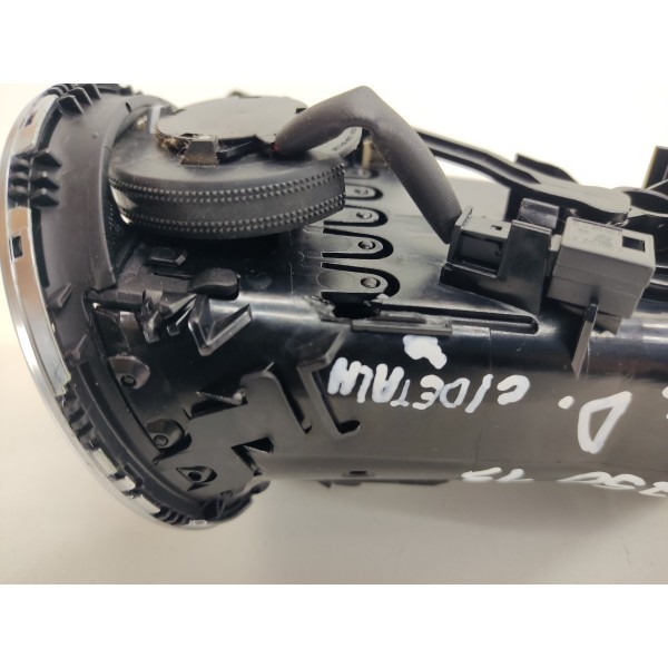 Difusor Ar Lado Direito Mercedes C250 2013 Detalhe