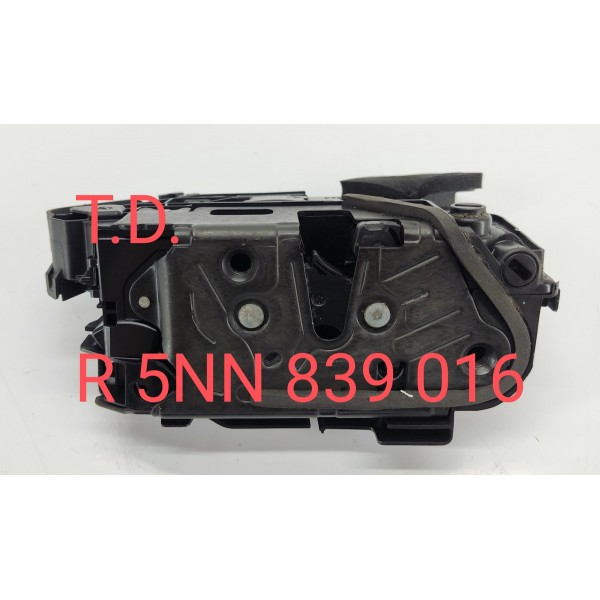 Fechadura Porta Traseira Direita Vw Jetta Gli 230cv 2019