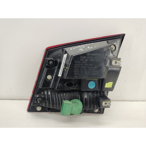 Lanterna Tampa Traseira Esquerda Freemont 2.4 2012 Esquerdo Verme