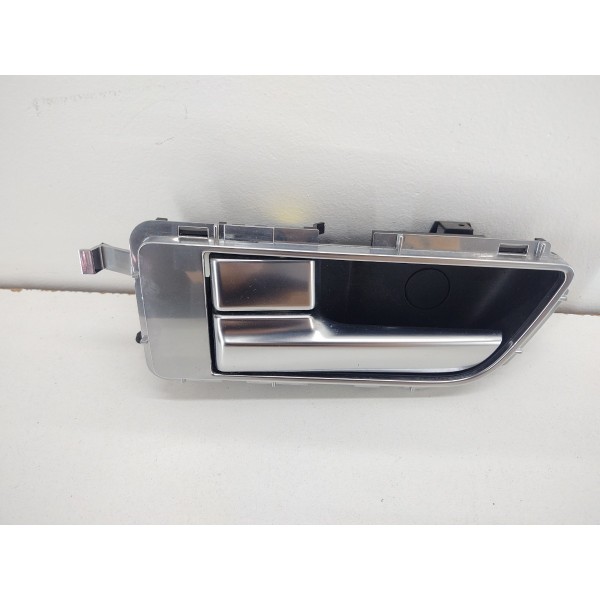 Maçaneta Interna Traseira Esquerda Discovery 4 3.0 2013 Traseira