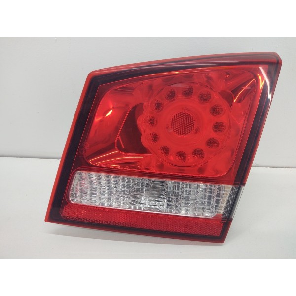 Lanterna Tampa Traseira Lado Direito Freemont 2.4 2012 Direito Vermelho