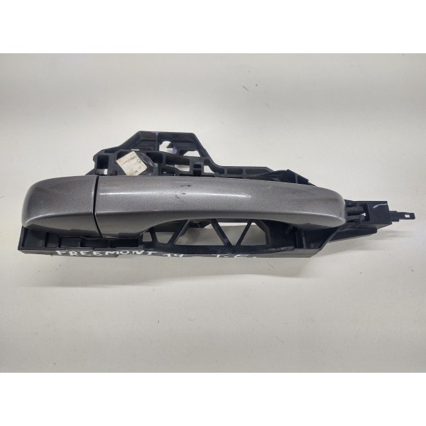 Maçaneta Externa Traseira Esquerda Freemont 2.4 2012 Cinza-escuro Traseira