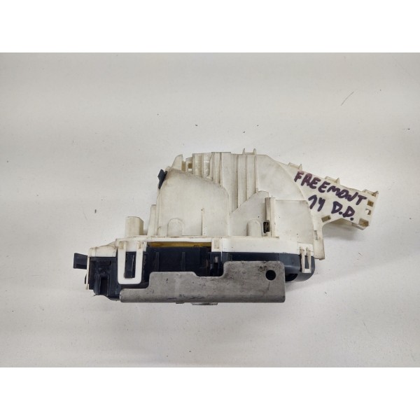 Fechadura Porta Dianteira Direita Freemont 2.4 2012