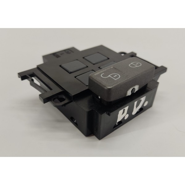 Botao Comando Trava Porta D.d Land Rover Discovery 4 2012