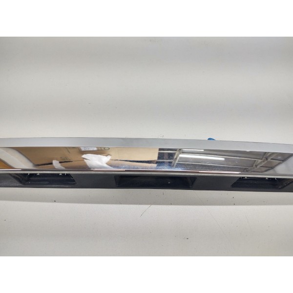 Friso Tampa Traseira Mercedes B200 2015