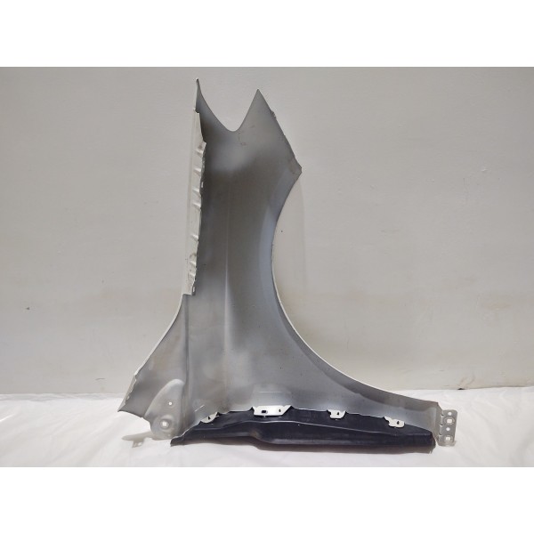 Para Lama Lado Esquerdo Mercedes B200 2015