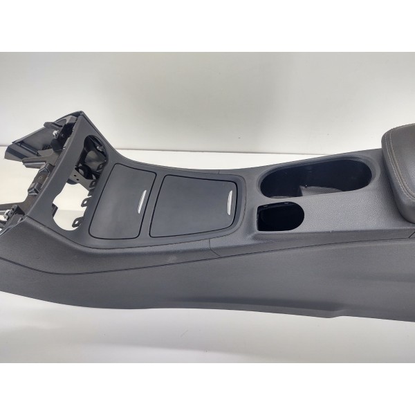 Console Central Apoio Braço Mercedes B200 2015 Preto