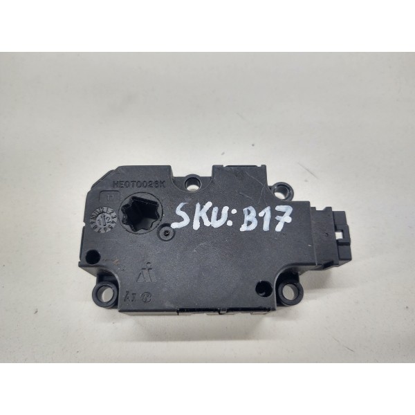 Motor Atuador Caixa Evaporadora Mercedes B200 2015 022