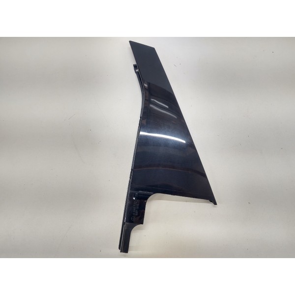 Acabamento Black Piano Traseiro Esquerdo Mercedes B200 2015