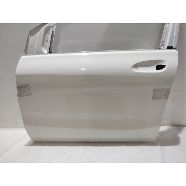 Porta Dianteira Esquerda Mercedes B200 2015 Dianteira Esquerda Branco