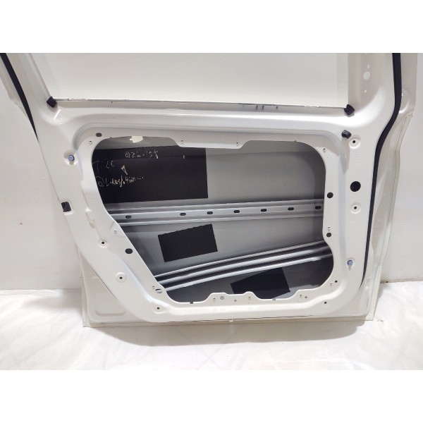 Porta Dianteira Esquerda Mercedes B200 2015 Dianteira Esquerda Branco