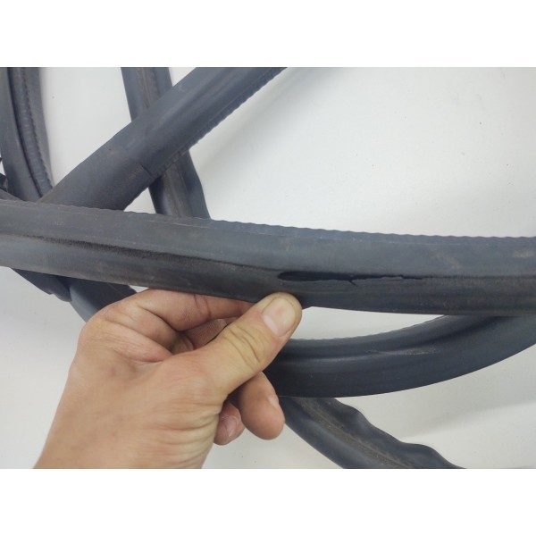 Borracha  Porta Carroceria Capota Audi Tt 2012 C/ Detalhe